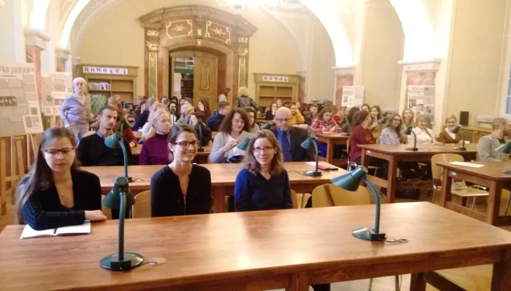 dr Joanna Popowicz i dr Marta Dobrowolska-Pigoń w pierwszym rzędzie